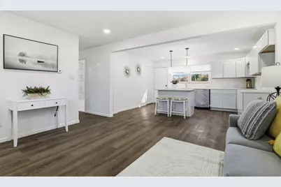 1941 Cambridge Street, Chicago Heights, IL 60411 - Photo 5