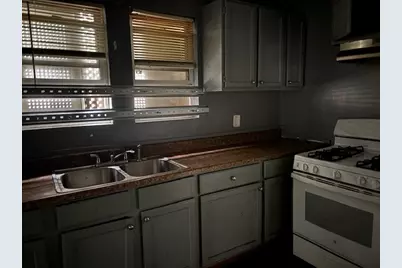 10634 S Eggleston Avenue, Chicago, IL 60628 - Photo 9