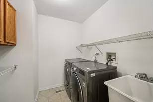 808 Old Checker Rd, Buffalo Grove, IL 60089 - Photo 25