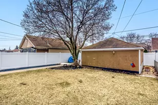 11304 S St Louis Ave, Chicago, IL 60655 - Photo 15