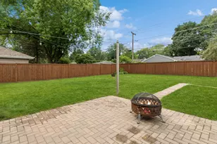 503 Carter St, Libertyville, IL 60048 - Photo 15