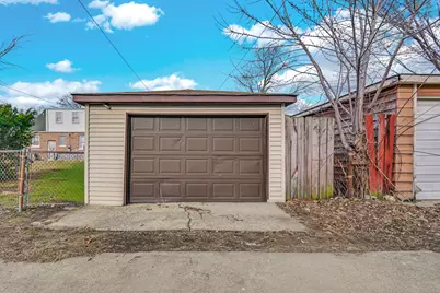 12743 S Lowe Avenue, Chicago, IL 60628 - Photo 23