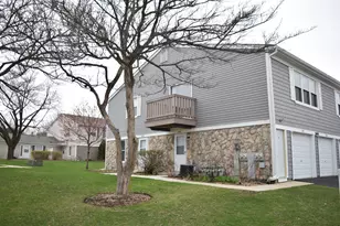 247 Nantucket Harbor, Schaumburg, IL 60193 - Photo 1