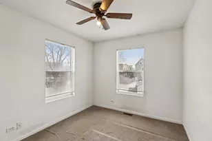 1337 S 49th Ave, Cicero, IL 60804 - Photo 17