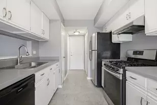 3621 W Deer Park Dr, Alsip, IL 60803 - Photo 9