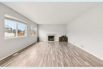 2410 Miriam Avenue, Zion, IL 60099 - Photo 3