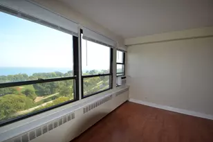 4180 N Marine Dr, Chicago, IL 60613 - Photo 3