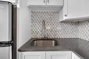 4880 N Marine Dr, Chicago, IL 60640 - Photo 11