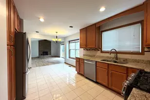 1724 Hall Pl, Downers Grove, IL 60516 - Photo 7