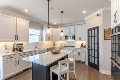 1038 Avery Ridge Circle, Lake Zurich, IL 60047 - Photo 9