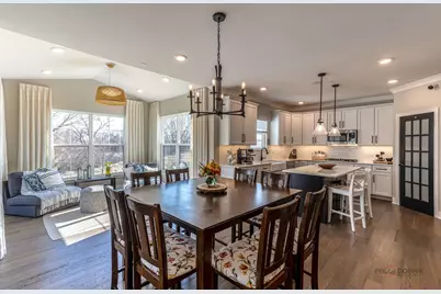 1038 Avery Ridge Circle, Lake Zurich, IL 60047 - Photo 11