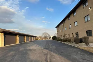 7304 Evergreen Dr, Orland Park, IL 60462 - Photo 15