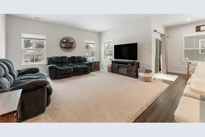 3694 Reddington Circle, Elgin, IL 60124 - Photo 3