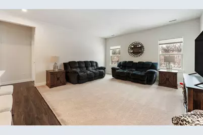 3694 Reddington Circle, Elgin, IL 60124 - Photo 5