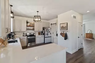 918 Neufairfield Dr, Joliet, IL 60432 - Photo 7