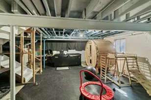 918 Neufairfield Dr, Joliet, IL 60432 - Photo 25