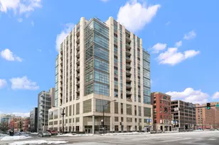 150 W Superior St, Chicago, IL 60654 - Photo 1