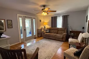 417 S 22nd St, Herrin, IL 62948 - Photo 3