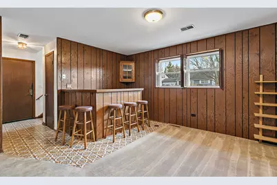 47 Lockman Circle, Elgin, IL 60123 - Photo 15