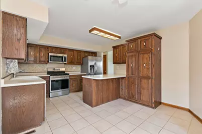 47 Lockman Circle, Elgin, IL 60123 - Photo 7