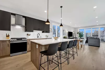 1932 N Drake Avenue #2W, Chicago, IL 60647 - Photo 3