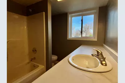 702 4th Avenue, Ottawa, IL 61350 - Photo 27