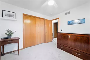 103 Fawn Ln, Elgin, IL 60120 - Photo 21