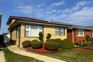 8220 S Mozart St, Chicago, IL 60652 - Photo 1