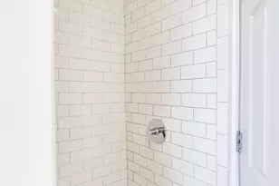 4240 N Clarendon Ave, Chicago, IL 60613 - Photo 13