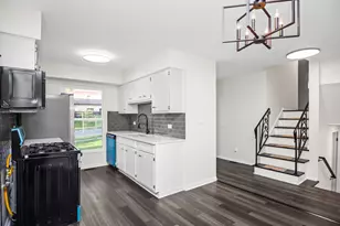 615 Nolan Ave, Glendale Heights, IL 60139 - Photo 9