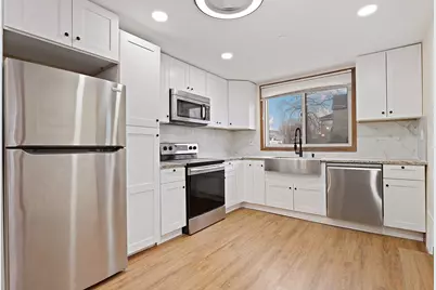 2821 W 102nd Street, Evergreen Park, IL 60805 - Photo 5