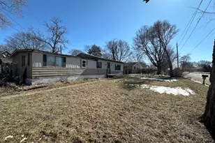 819 5th Ave, Erie, IL 61250 - Photo 3