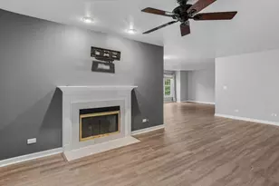 1458 Whitespire Ct, Naperville, IL 60565 - Photo 9