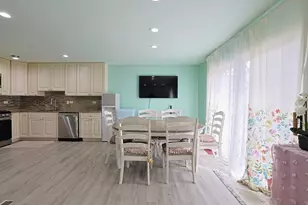 1803 Koehling Rd, Northbrook, IL 60062 - Photo 7