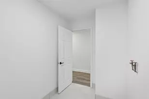 9815 Lawrence Ct, Schiller Park, IL 60176 - Photo 13