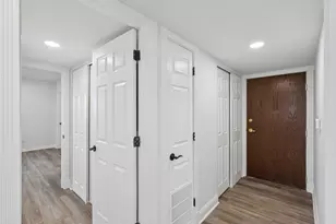 9815 Lawrence Ct, Schiller Park, IL 60176 - Photo 5