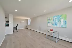 9725 S Karlov Ave, Oak Lawn, IL 60453 - Photo 7