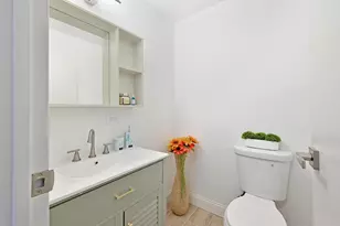 9725 S Karlov Ave, Oak Lawn, IL 60453 - Photo 15