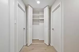 9725 S Karlov Ave, Oak Lawn, IL 60453 - Photo 19