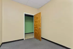 4195 S Archer Ave, Chicago, IL 60632 - Photo 21