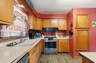 419 Roland Ave, Rockford, IL 61107 - Photo 7