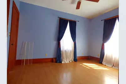 121 Monroe Avenue, Elgin, IL 60123 - Photo 13