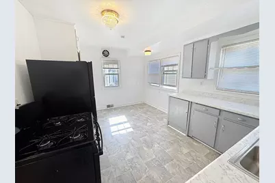 14 Blackhawk Hills Court, Rock Island, IL 61201 - Photo 7