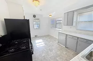 14 Blackhawk Hills Ct, Rock Island, IL 61201 - Photo 7