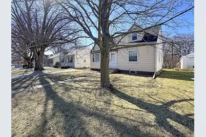 14 Blackhawk Hills Court, Rock Island, IL 61201 - Photo 3