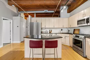 1330 W Monroe St, Chicago, IL 60607 - Photo 9