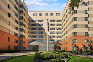 5048 N Marine Dr, Chicago, IL 60640 - Photo 1