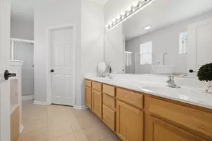 595 Kelly Ave, Yorkville, IL 60560 - Photo 11