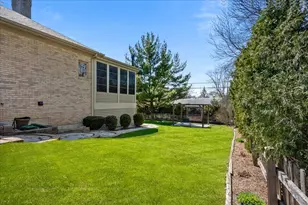 1928 N Ridge Ave, Arlington Heights, IL 60004 - Photo 29