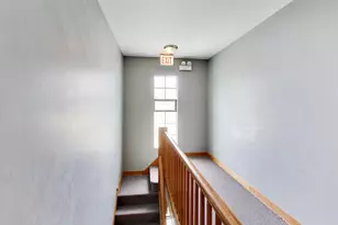 7123 N Damen Ave, Chicago, IL 60645 - Photo 3